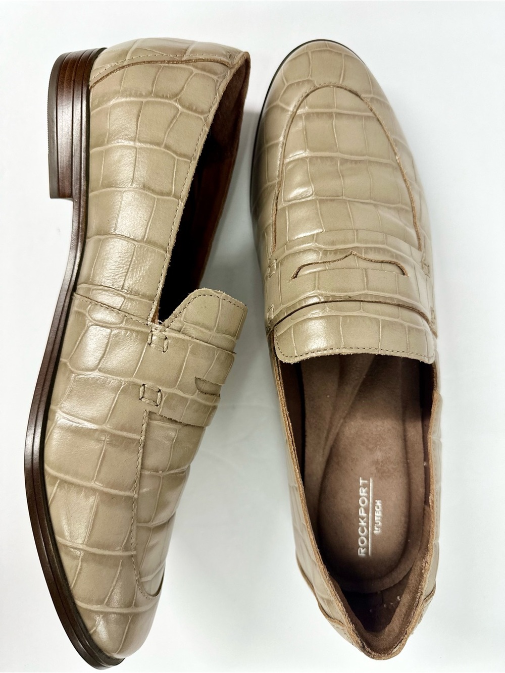 Rockport truTECH Women’s 10 Croc Embossed Leather Penny Loafers Taupe Beige